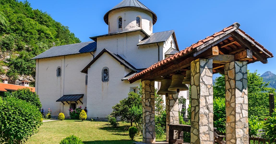 К святыням Черногории